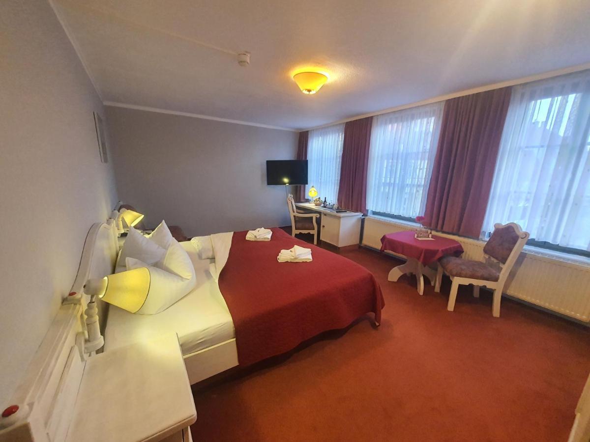 Hotel Zur Goldenen Sonne Quedlinburg Eksteriør bilde