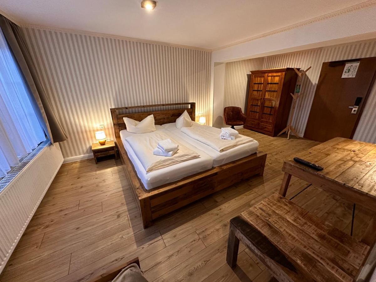 Hotel Zur Goldenen Sonne Quedlinburg Eksteriør bilde